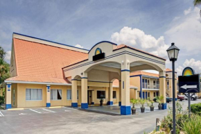 Zen Living Suites Extended Stay - Jacksonville - University Blvd